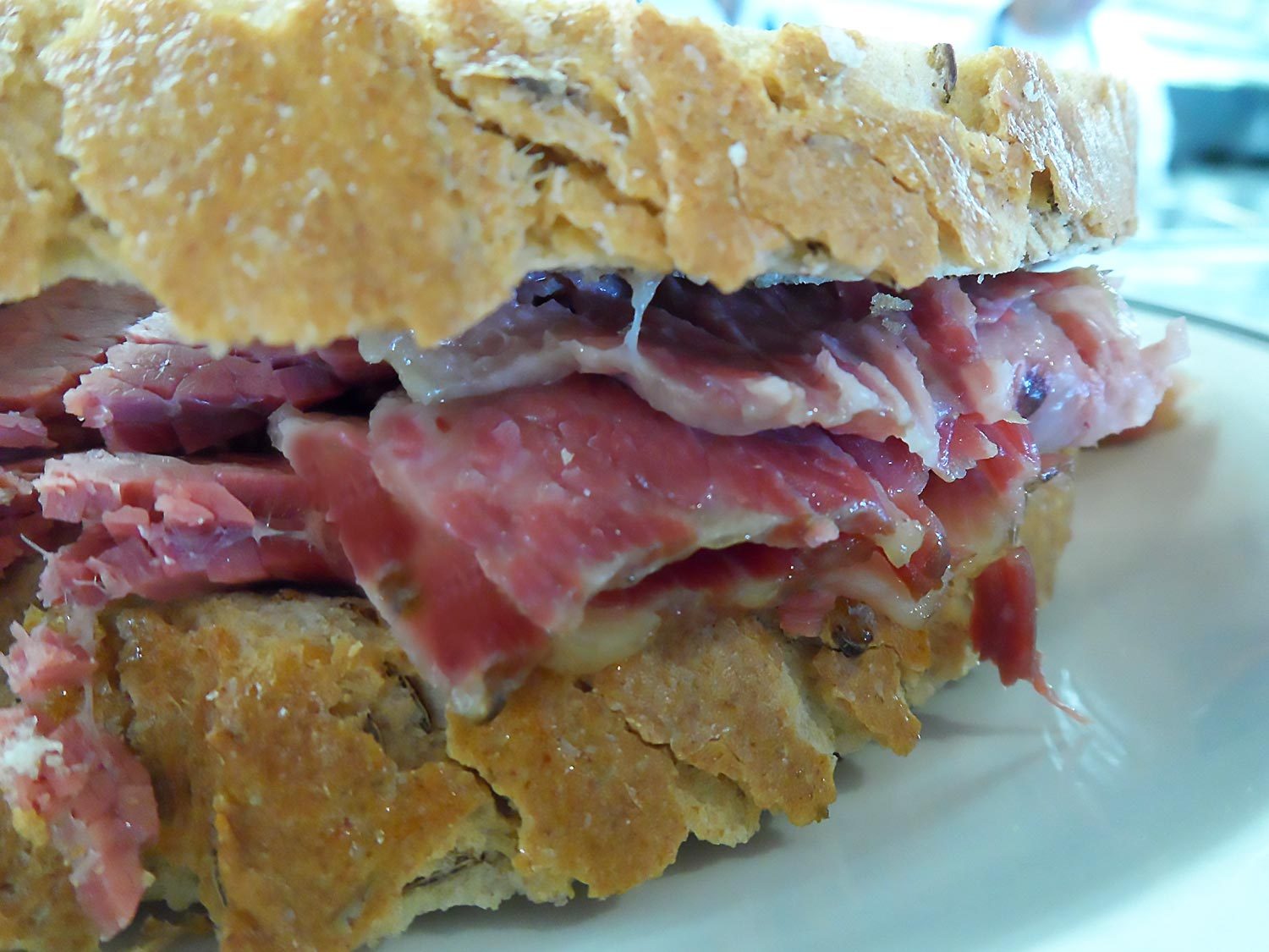 A hot corned beef on rye at Langer's Deli